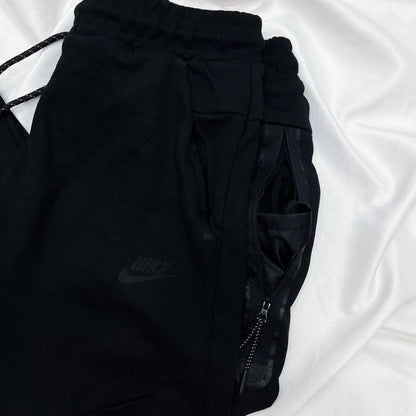 Nike Tech Fleece Full-Zip Hoodie Black