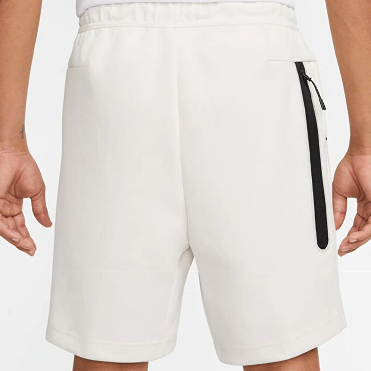 NIKE Tech Fleece Shorts - White