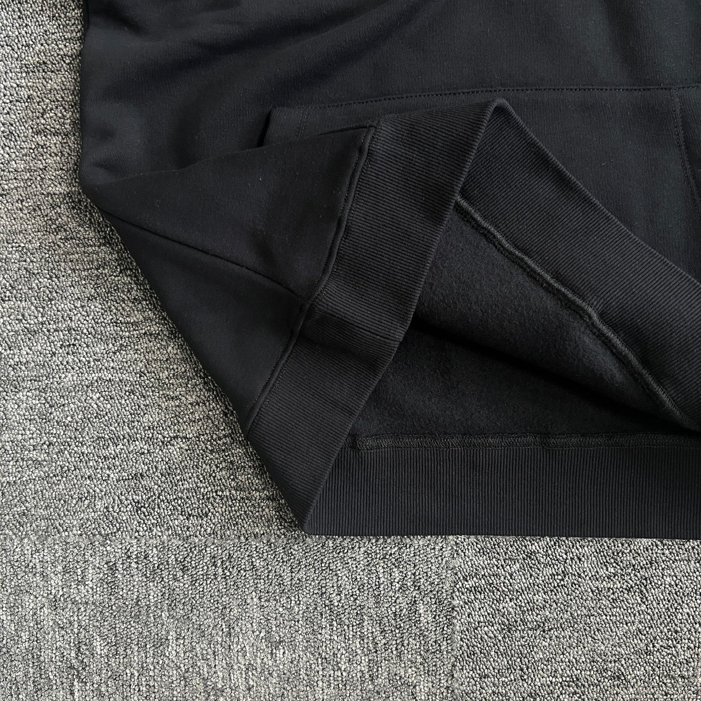 Syna World Tracksuit- Black